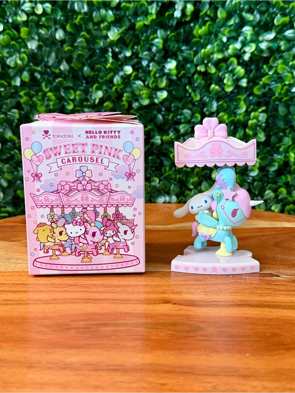 Tokidoki x Hello Kitty & Friends Sweet Pink Carousel, Cinnamoroll